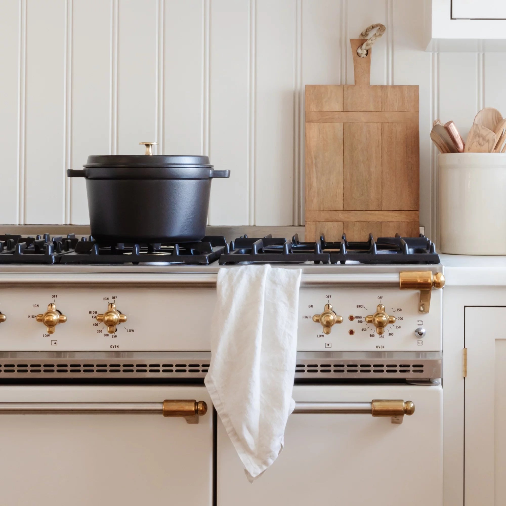 Staub Cast Iron 7-qt Round Cocotte - Black Matte